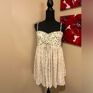 Entro Olive Drab & Tan Floral Print Romper smocked back with tie, size L